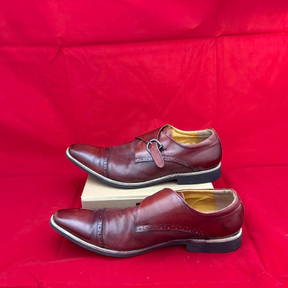 Unbranded Men's Brown and Burgundy Brogues - Picture 4 of 4